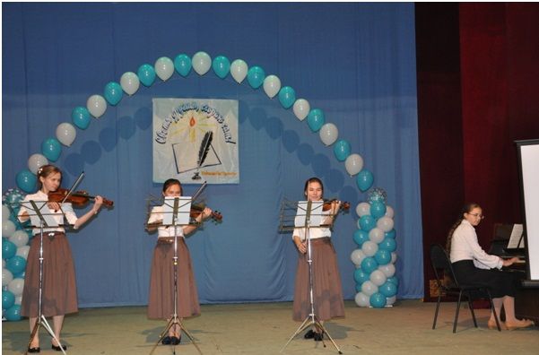 On October 20, 2016 in KGKP "Medical College of the City of Zhezkazgan" the festive action for students of the new set "Dedication in Students — 2016" has taken place.